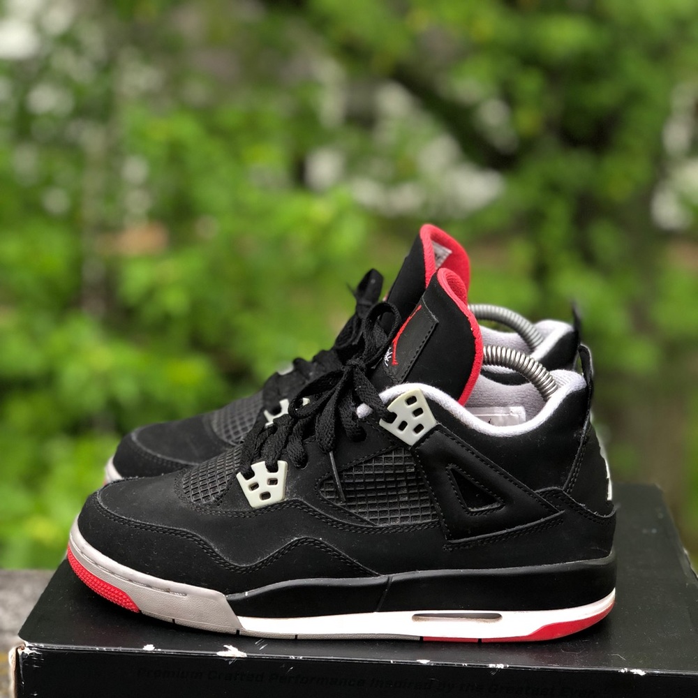 Jordan 4 “bred”